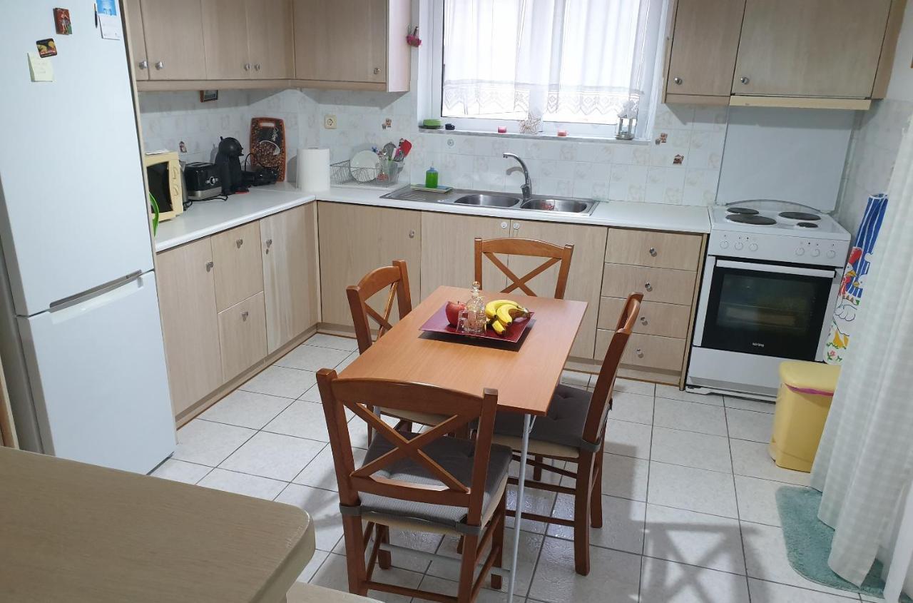 Spacious With Large Balcony Appartement Héraklion
