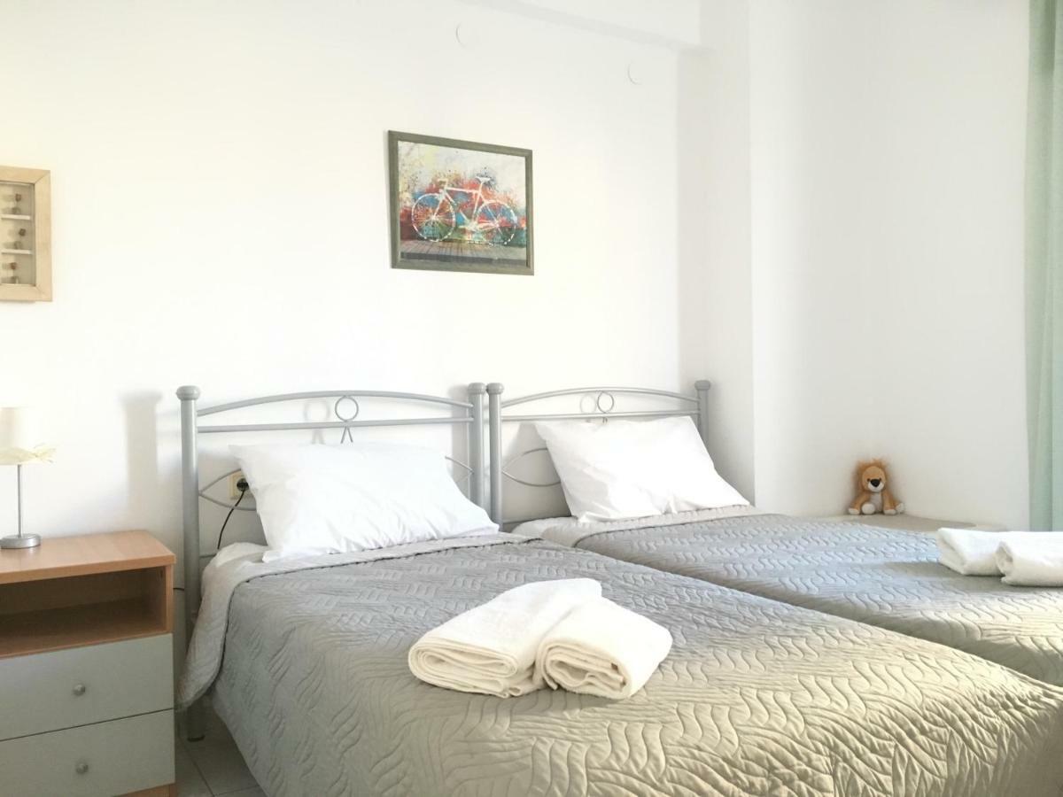 Spacious With Large Balcony Appartement Héraklion