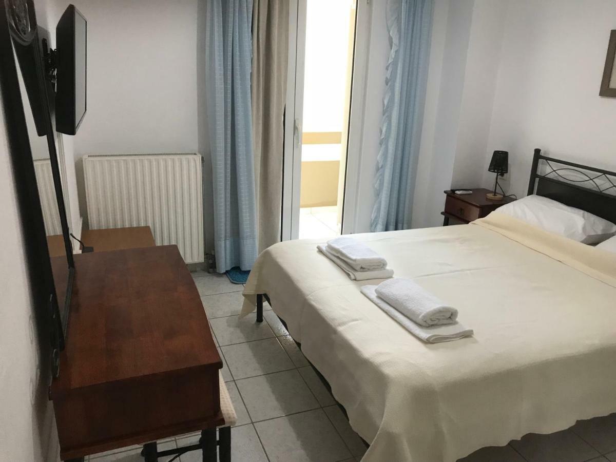 Spacious With Large Balcony Iraklio